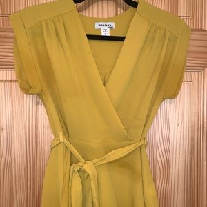 Yellow short sleeve blouse